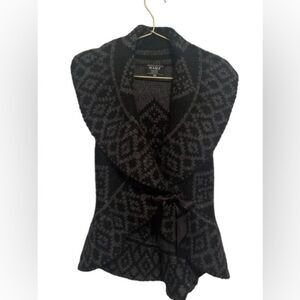 Mary Firenze Charcoal and Black Patterned Cardigan NWOT